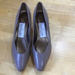 Naturalizer Women's Soft Taupe Leather Heels
